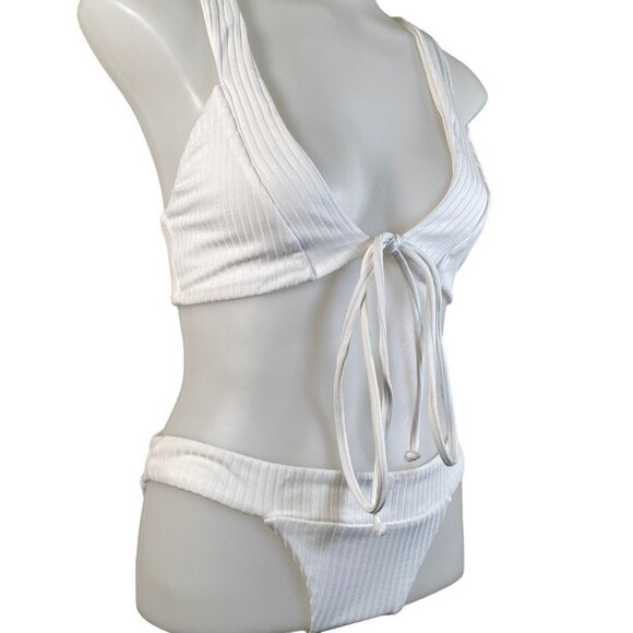 Sade Bikini in White - Lovers and Friends - Picture 5 of 12